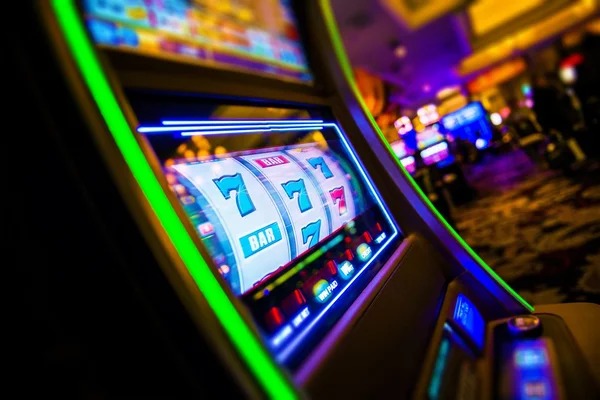 Speed Baccarat table lobby showing multiple active tables with player counts